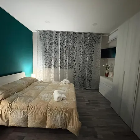 Etnamia Apartment *